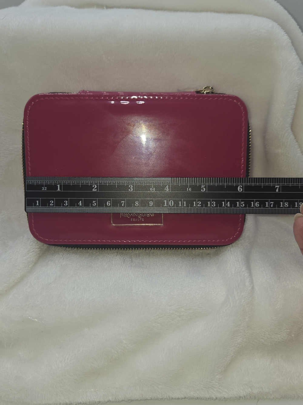 Yves Saint Laurent Patent Pink Cosmetic Pouch - Picture 5 of 9
